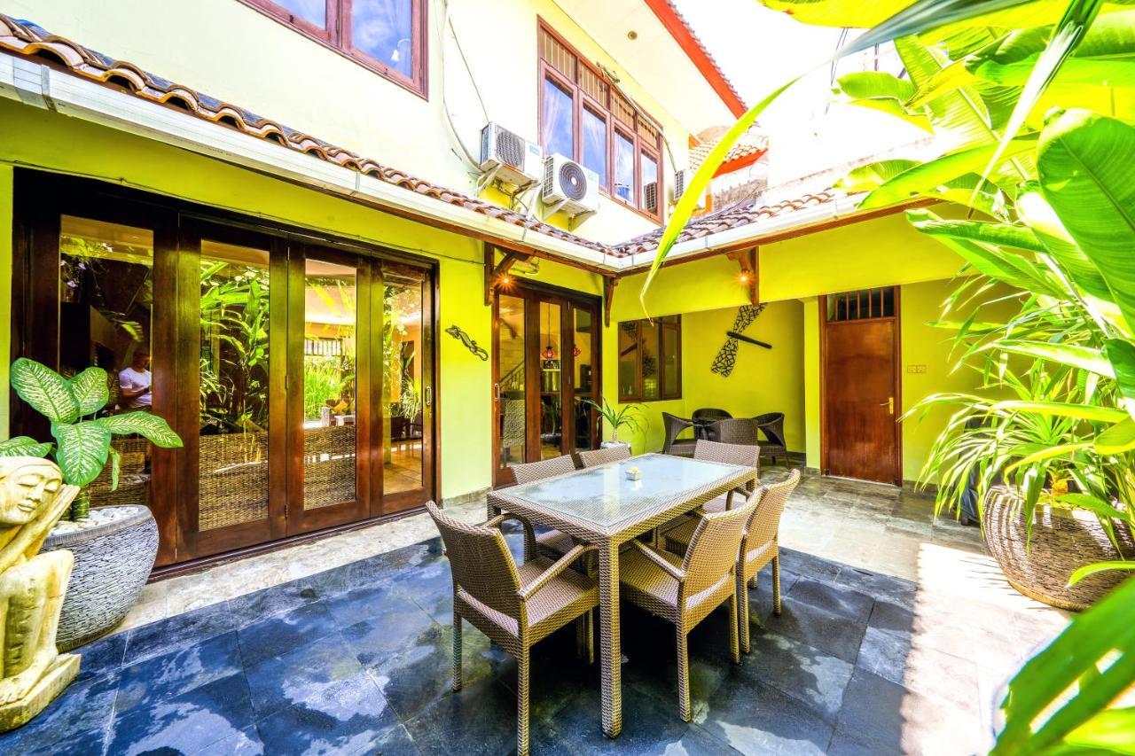 De Cinta Villa - Kuta - 5 Bedrooms - Heart Of Kuta Exterior photo